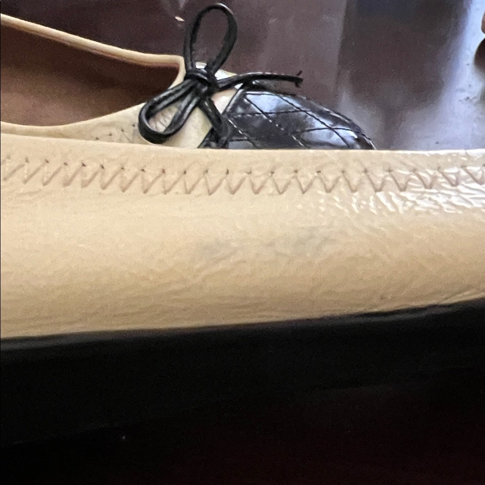 AEROSOLES Beckon Black and Yellowish Ballet Flats with Bow Size 8 - Picture 9 of 9